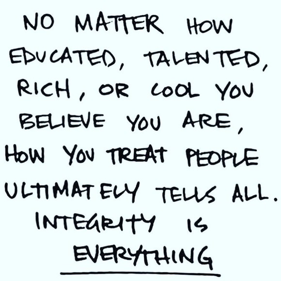 Meet your Posher, Katie - Picture 1 of 4